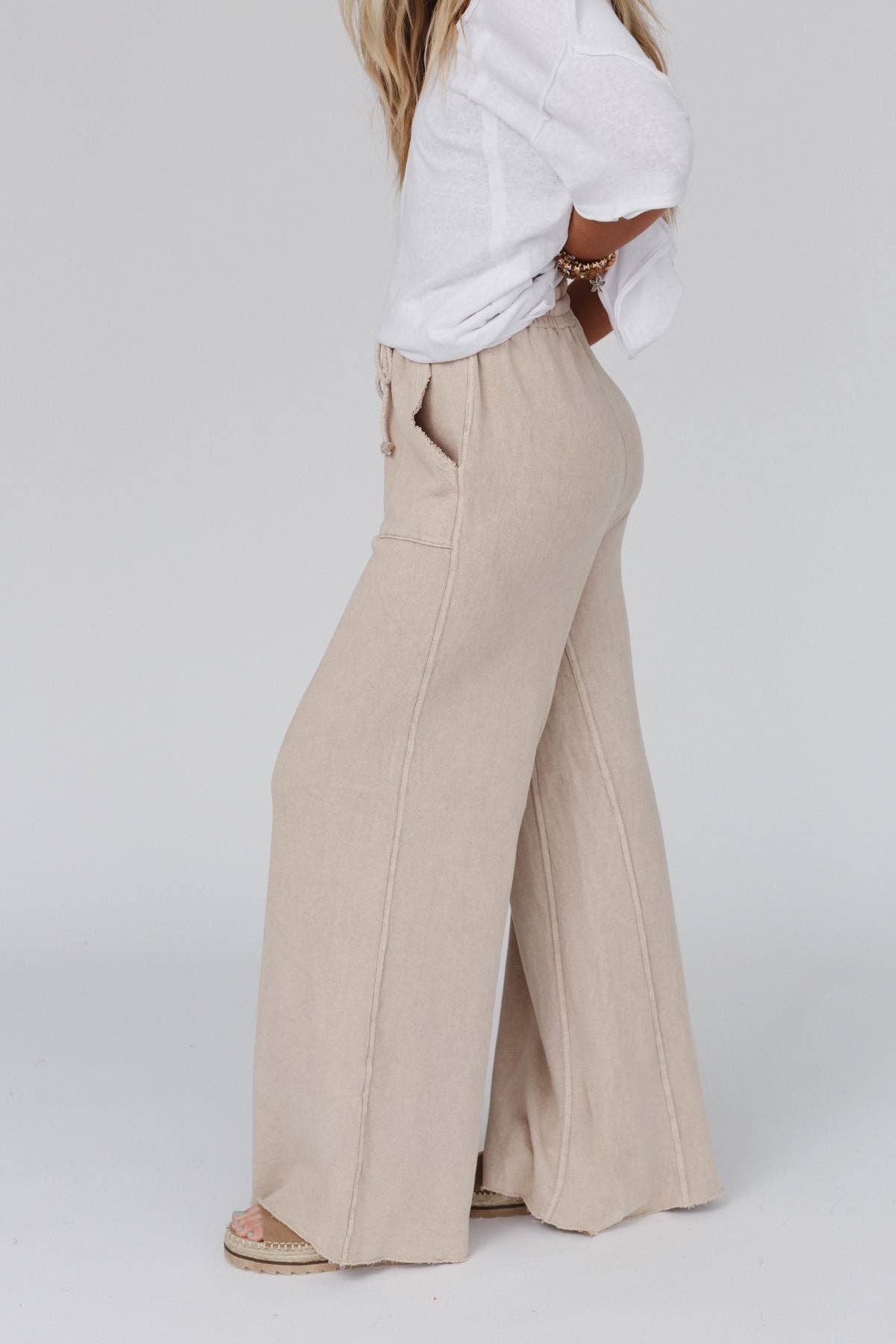 Relaxing Robin Wide Leg Pant - New Taupe: L