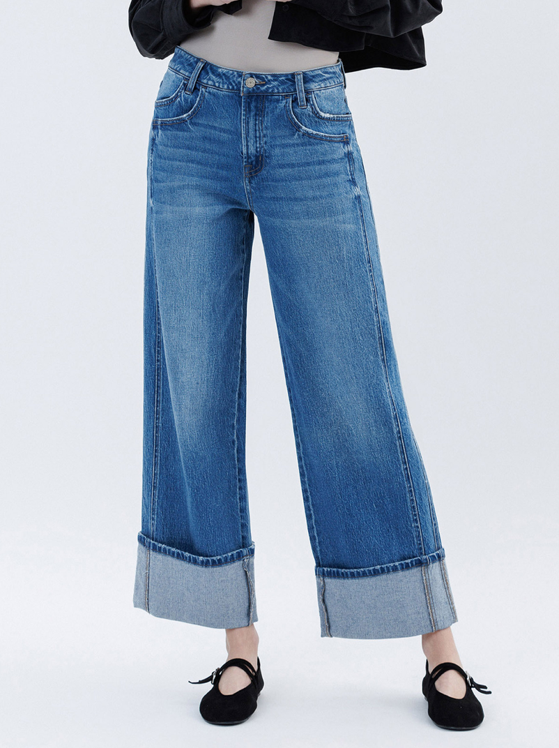 Super High Rise Cuffed Baggy Wide Jeans