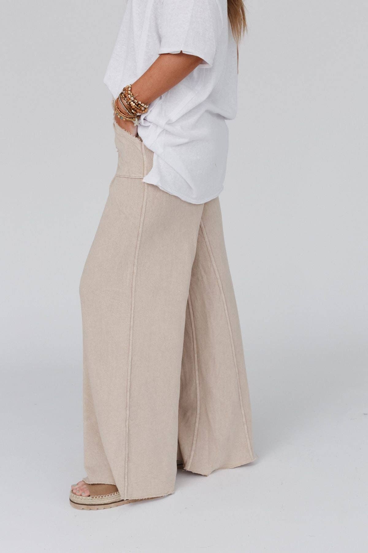 Relaxing Robin Wide Leg Pant - New Taupe: L