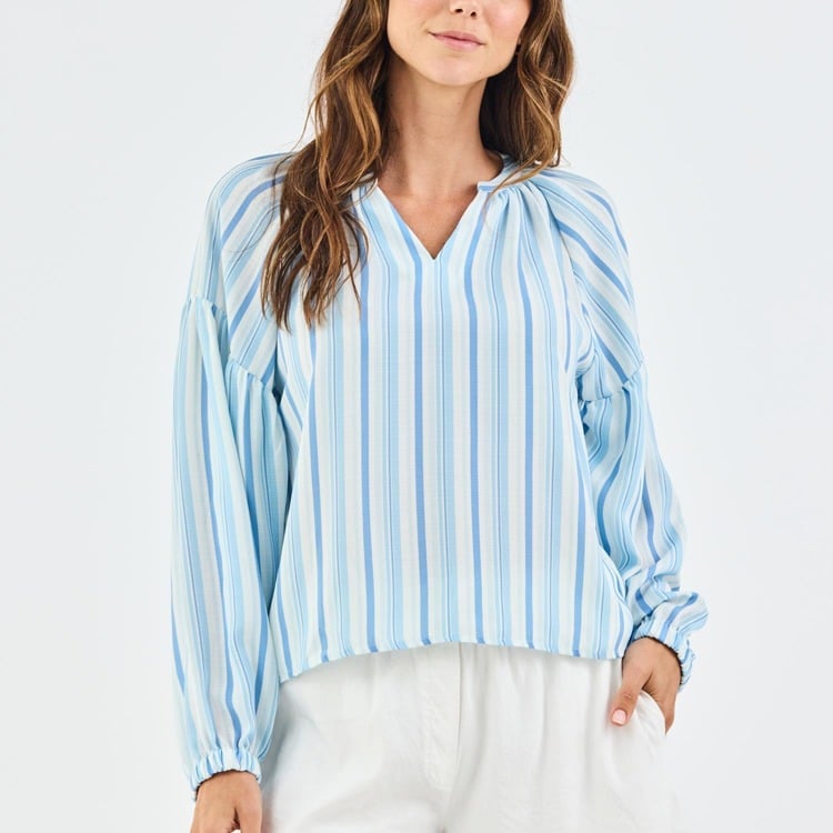 Top Scarlette Harbor Lines Blue