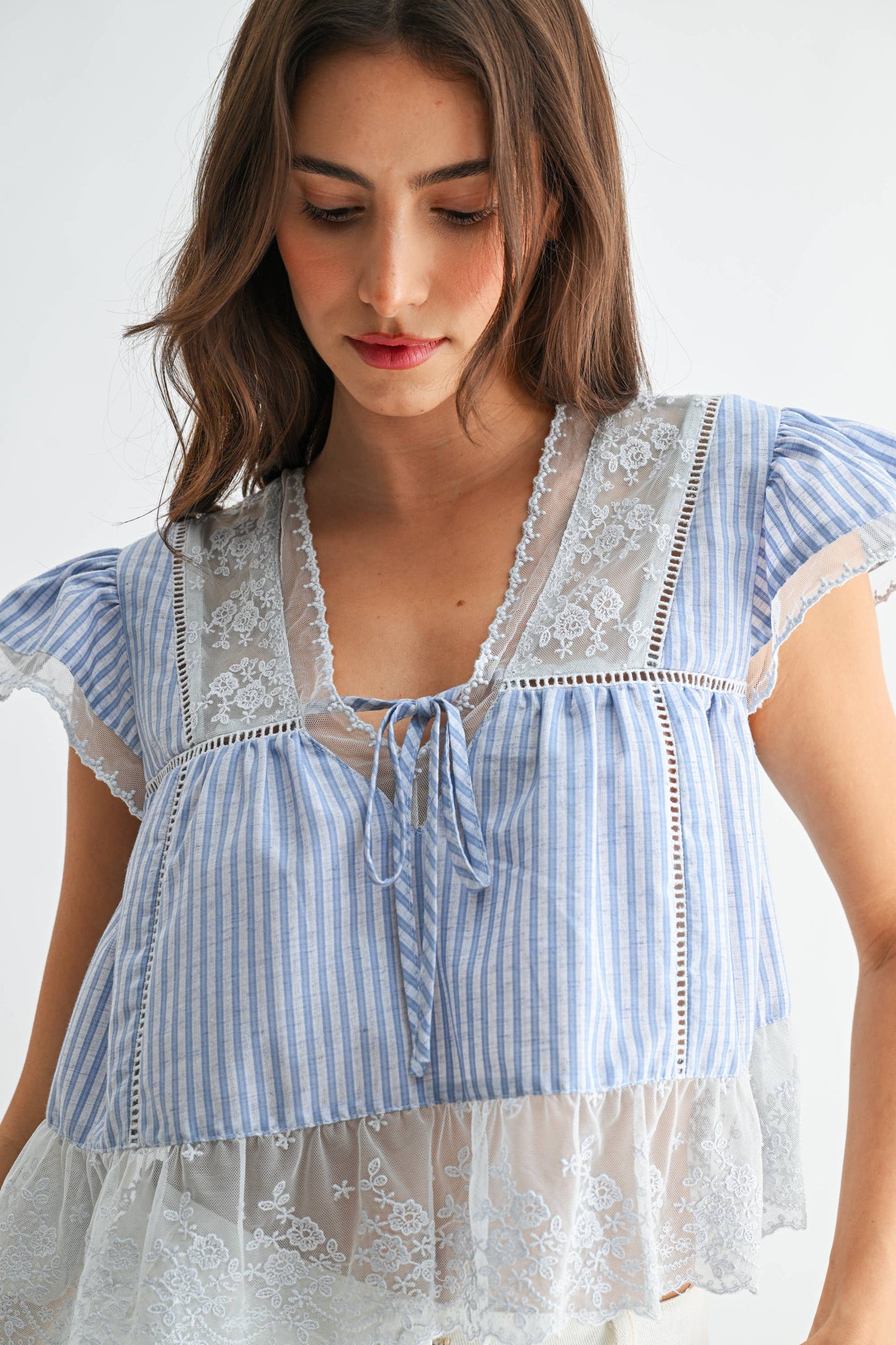LACE-TRIMMED BLOUSE: RED