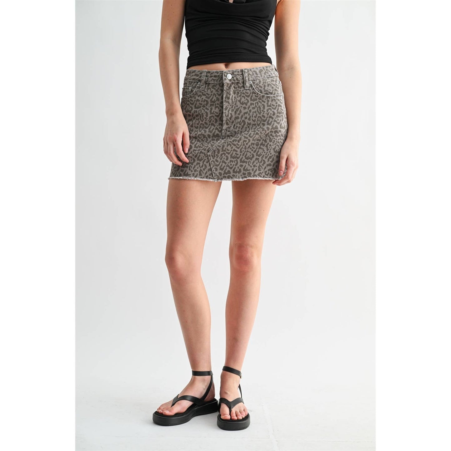 HIGH RISE RAW HEM MINI SKIRT LEOPARD