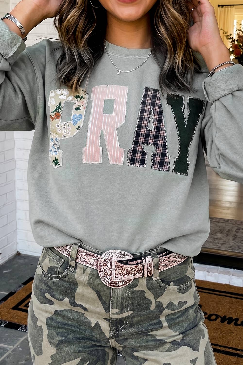 LAS Western PRAY Plaid Letter Patchwork Sweatshirt