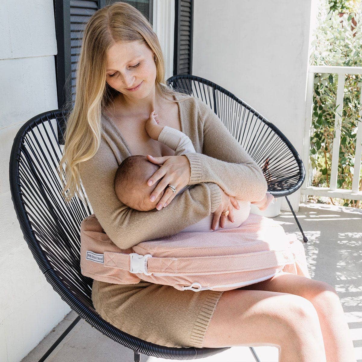 Deluxe Nursing Pillow: Flower Key Grey